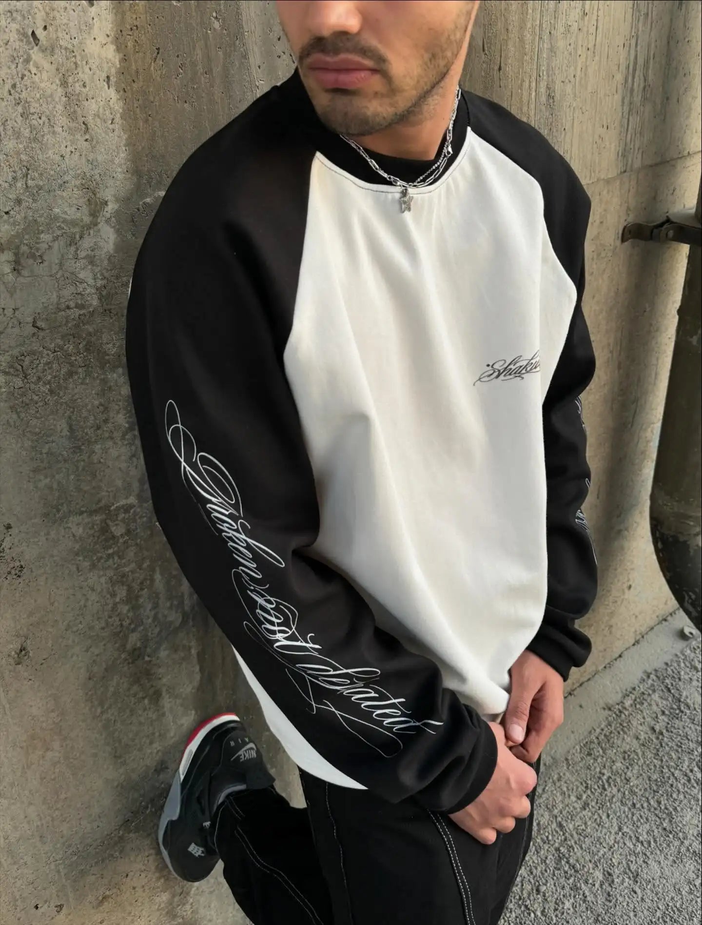 CARNIVL™ Broken Stars Sweater