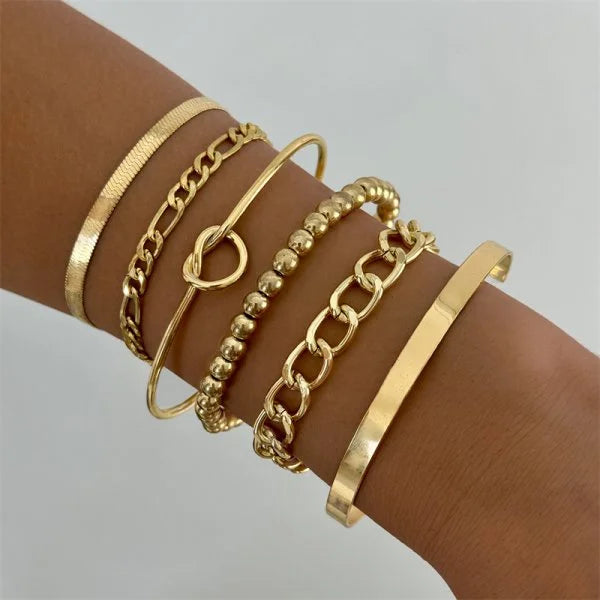 CARNIVL™ Exclusive Golden Bracelet Combos