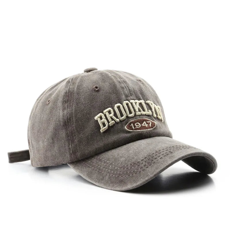 CARNIVL™ Brooklyn 94' Brown Cap