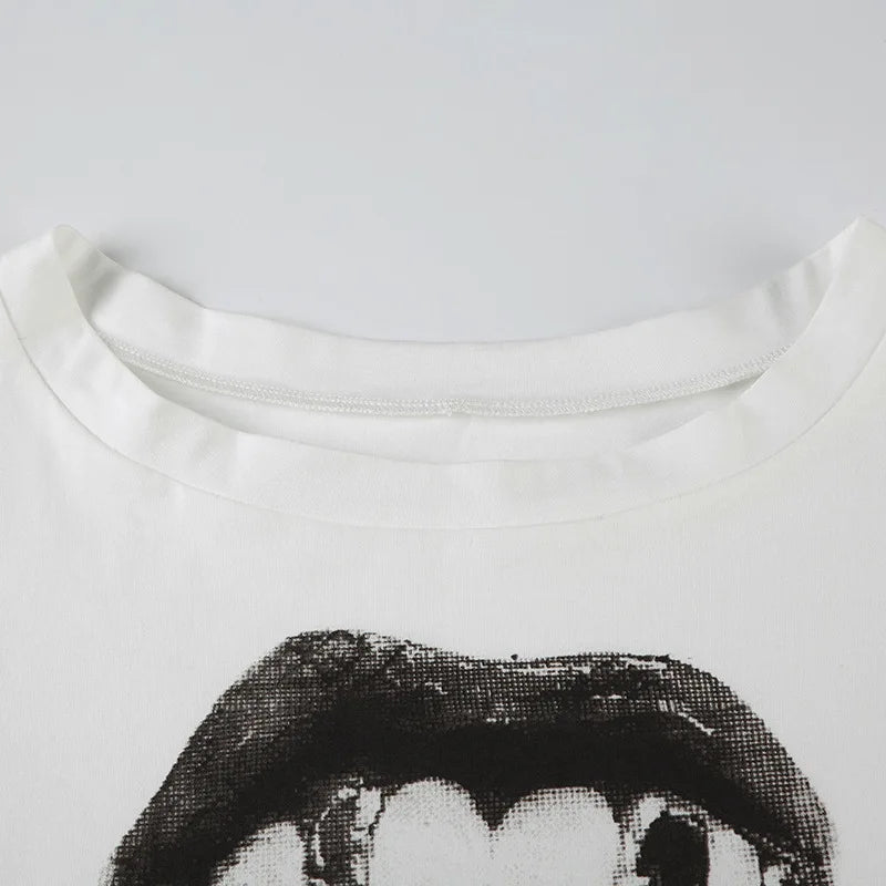 CARNIVL'™ Graphic Girlz T-shirt