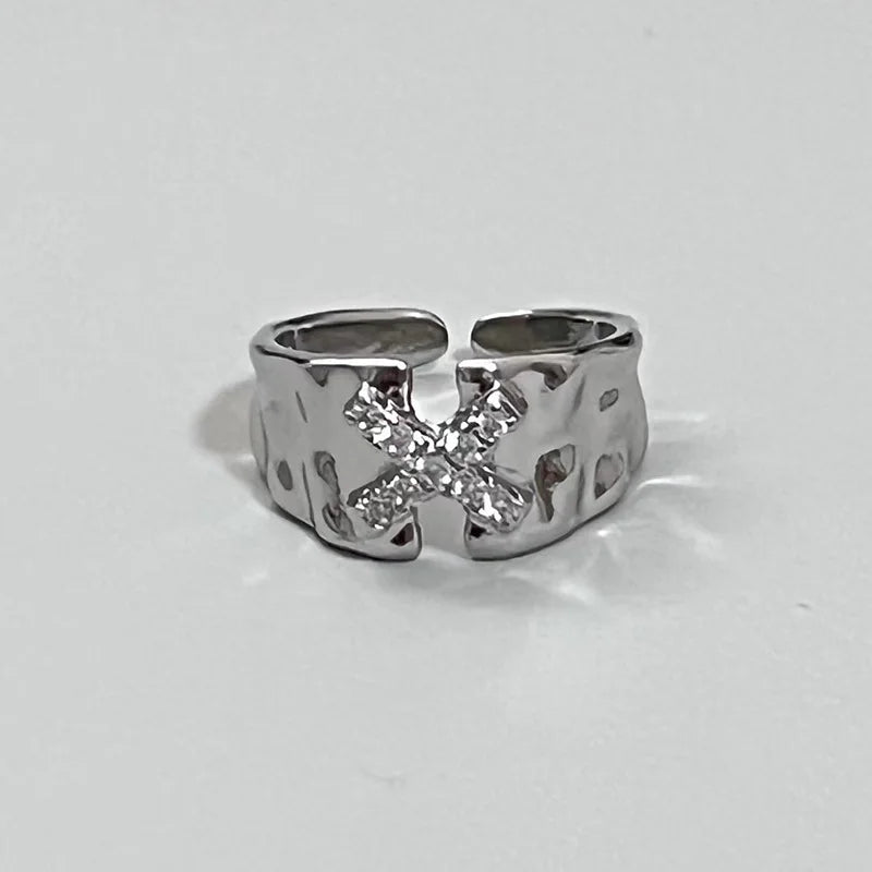 CARNIVL™ Chrome Circuit Ring